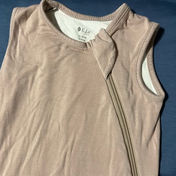 Kyte BABY Other - Kyte Baby RETIRED Sunset color sleep sack 0-6 months 0.5 TOG